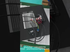 Đèn sân chạy bằng năng lượng mặt trời đã được lắp đặt và sẵn sàng để vận chuyển!